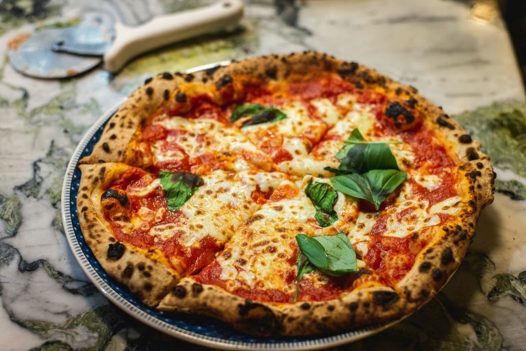 Najlepsza pizzeria w Białymstoku – ranking miejsc, w których pizza naprawdę ma znaczenie